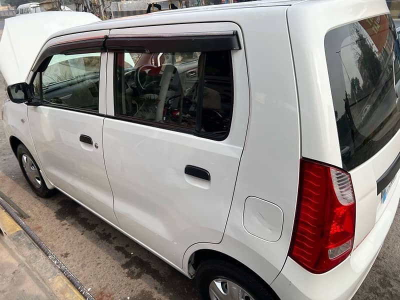 Suzuki Wagon R 2022 4