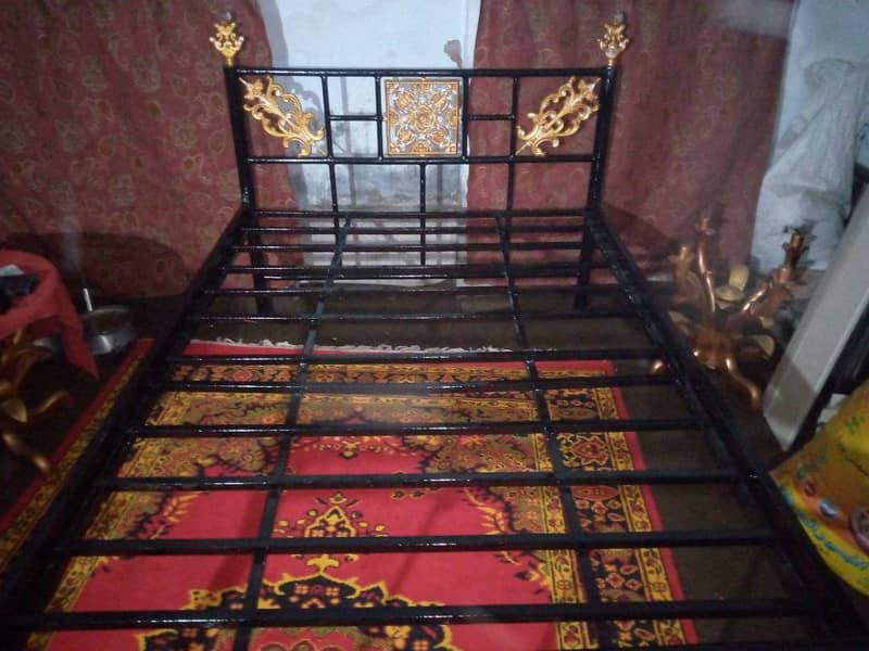 iron bed for sale. 3