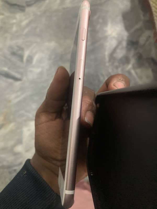 iPhone 7plus non pta 6