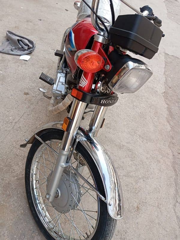 Honda cg 125 Karachi num urgent sell 4