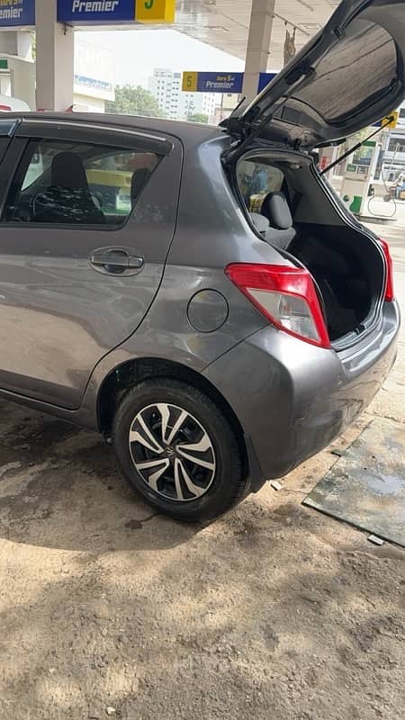 Toyota Vitz 2013 4