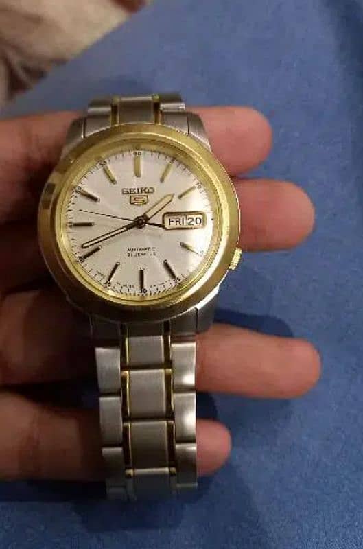 Seiko 5 dual tone watch for sale in good condition, original movement. 0