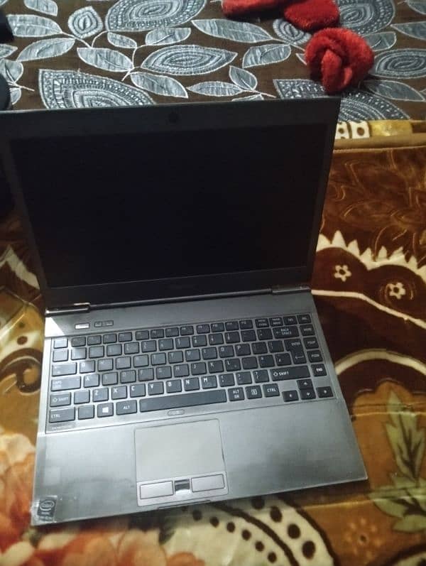 cormbook laptop 1