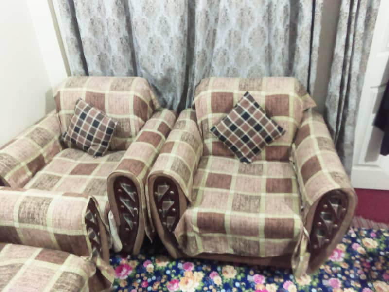 5 seter Sofa set and sofa combad 1