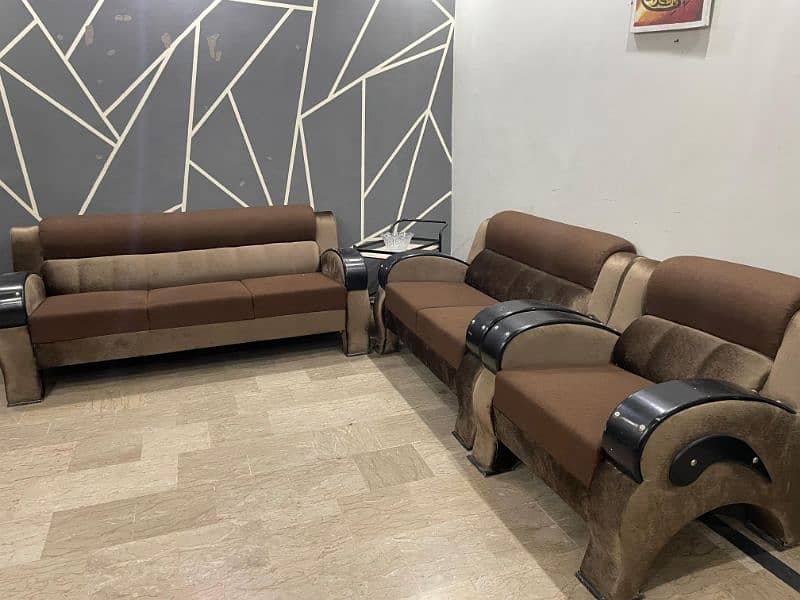 Used Comfortable Sofas in good condition 1