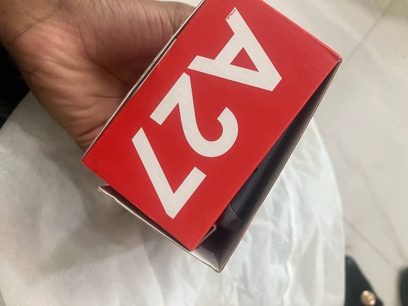 Itel a27 with box charger urgent sale 4