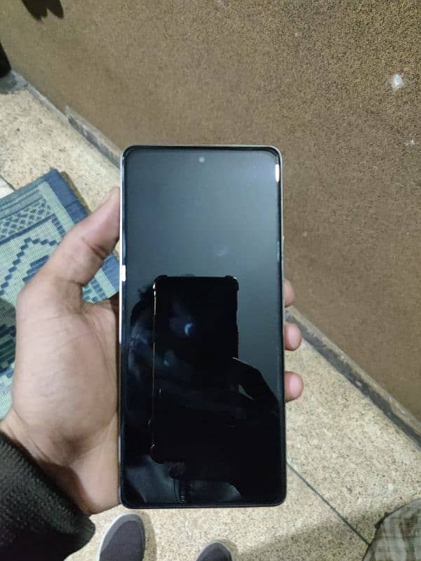 Tecno camon 30 lovi Edition 8+8 GB 256GB 5