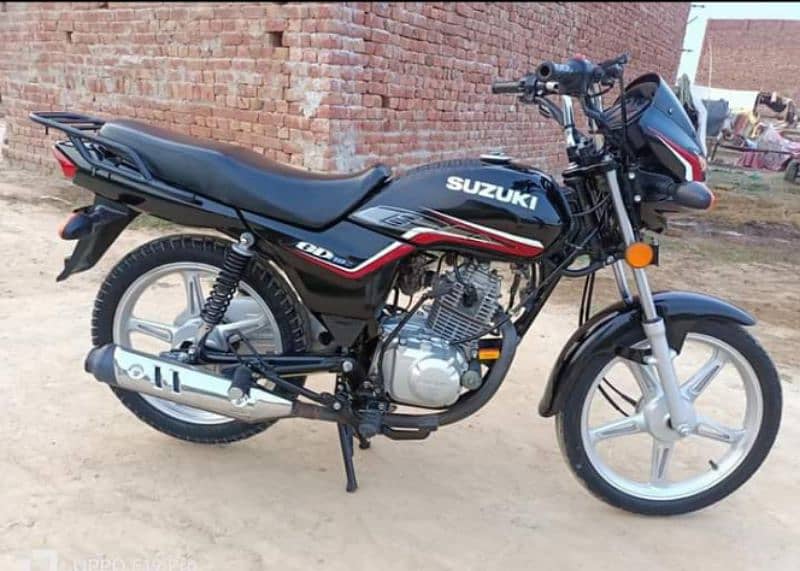 Suzuki GD 1 10 bike urgent for sale03284008088 0