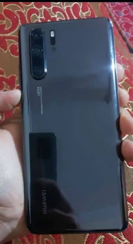 huawei p30 pro 8/128 40W chrger hai sth 1