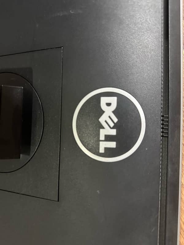 DELL COMPUTER MONITOR 1