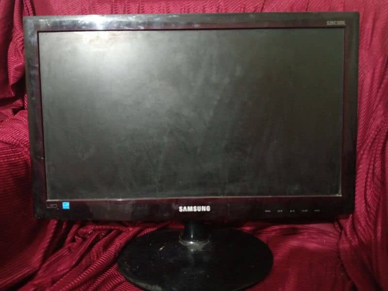 Samsung LEDs monitor 22 inch and 24 inch 60 Hz 4