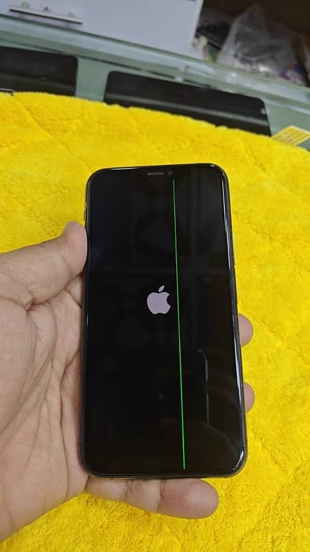 iPhone 11 Pro 64GB Factory Unlock - (Non PTA) 4