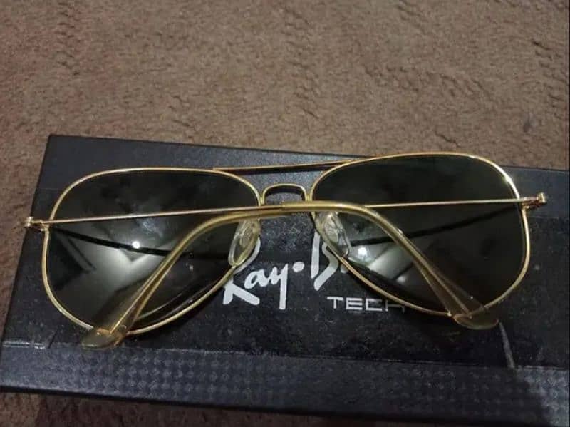 Ray Ban - Golden Polarized 3