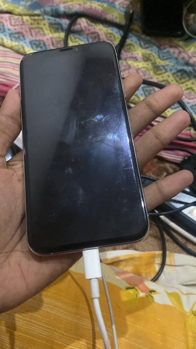 Apple iPhone XS (non pta) 1