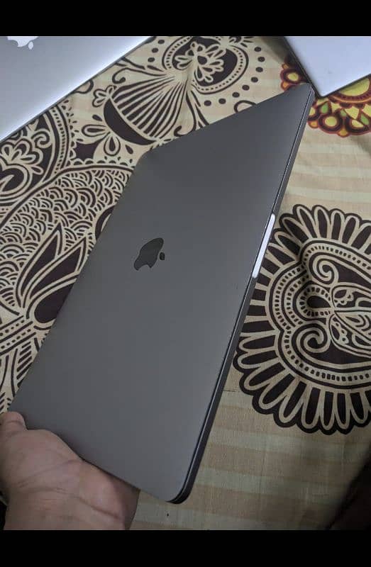 MacBook pro i7 16 gb 1 tb 0