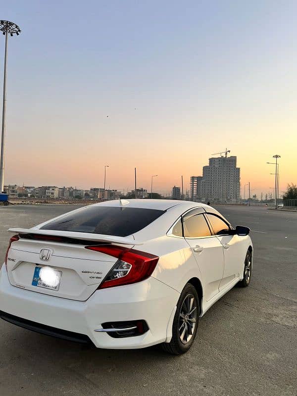 Honda Civic Oriel 2019 Ug 2