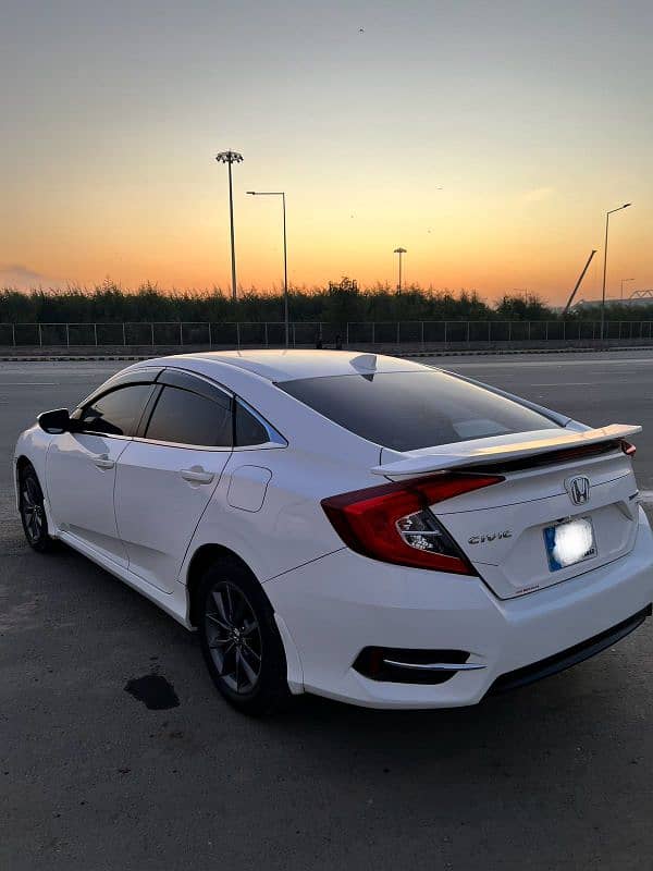 Honda Civic Oriel 2019 Ug 3