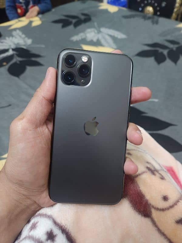 Iphone 11 pro 256 GB non PTA 1