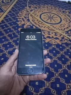 Iphone 6plus 16 gb PTA block fingers work karta hai betrry health 99