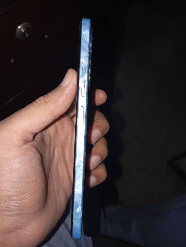 redmi note 12 10/10 with box charger in warranty 3