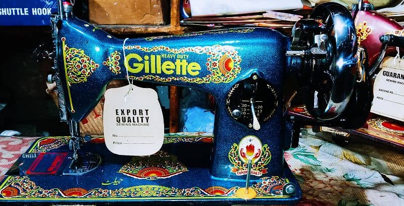 GILLETTE Sewing machine 3