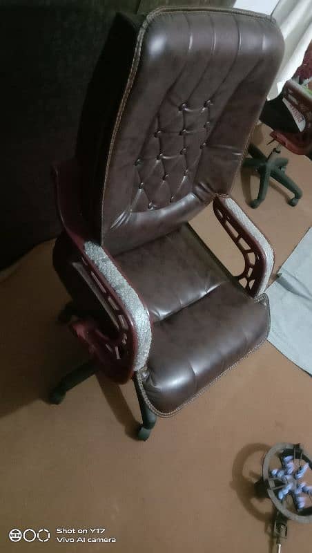 New office Chair 0