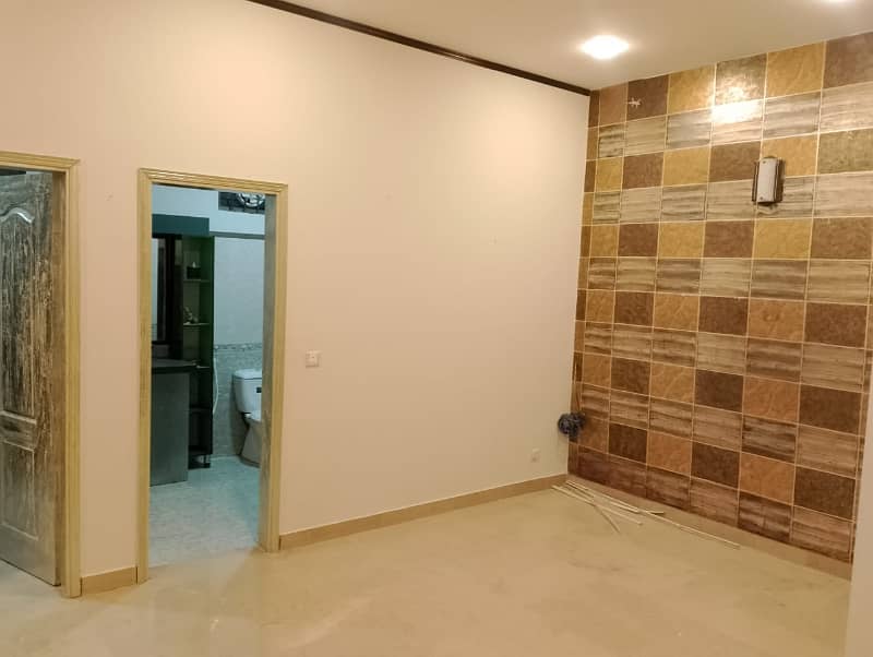 Dha phase 8 500 yards Portions for rent 1