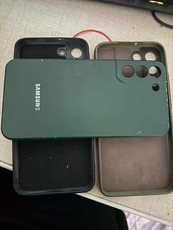 Samsung S22 Plus with box and covers 6