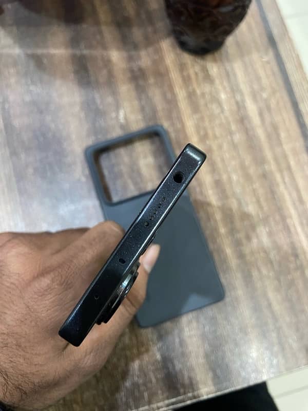 Redmi Note 13 Pro 4