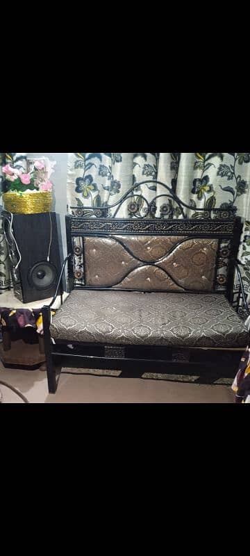 king size iron bed + iron sofa set 3