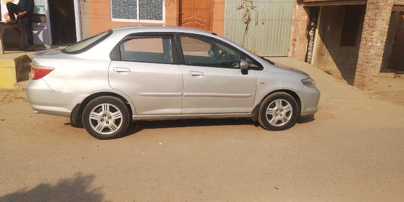 Honda City IDSI 2006 6