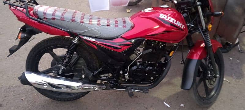 suzuki GR 150 Red 07/2023 5