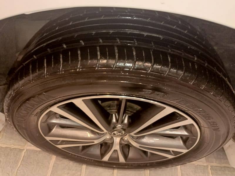 1.6x Altis Yokohama Tyres (4x) 1