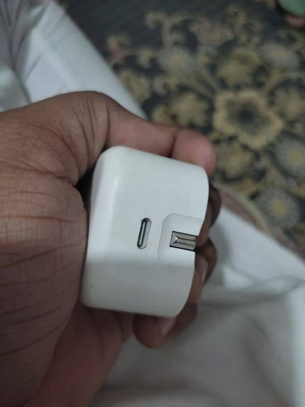 I phone original charger 4