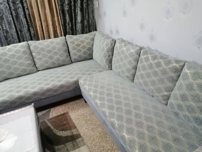 L shape 7 seater sofa set with puffy 6