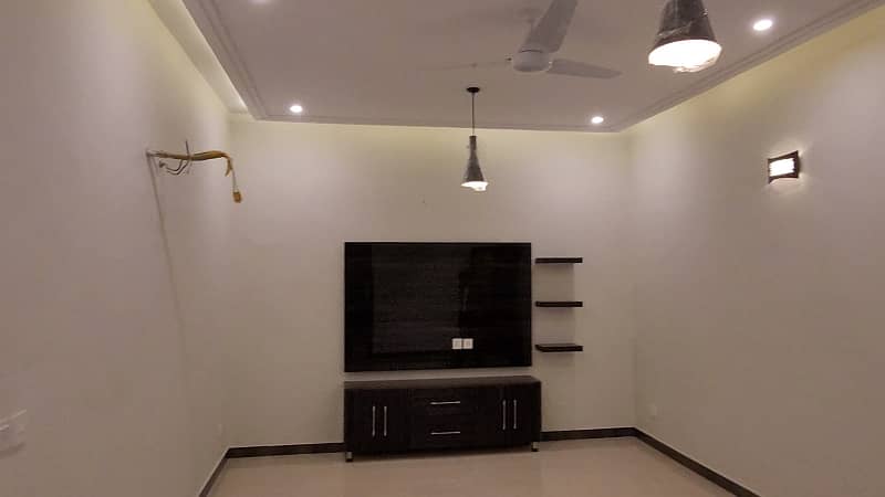 10 Marla Brand New Double Unit House For Sale. Easy Approach. Dem 4.65 Crore Negotiable 8