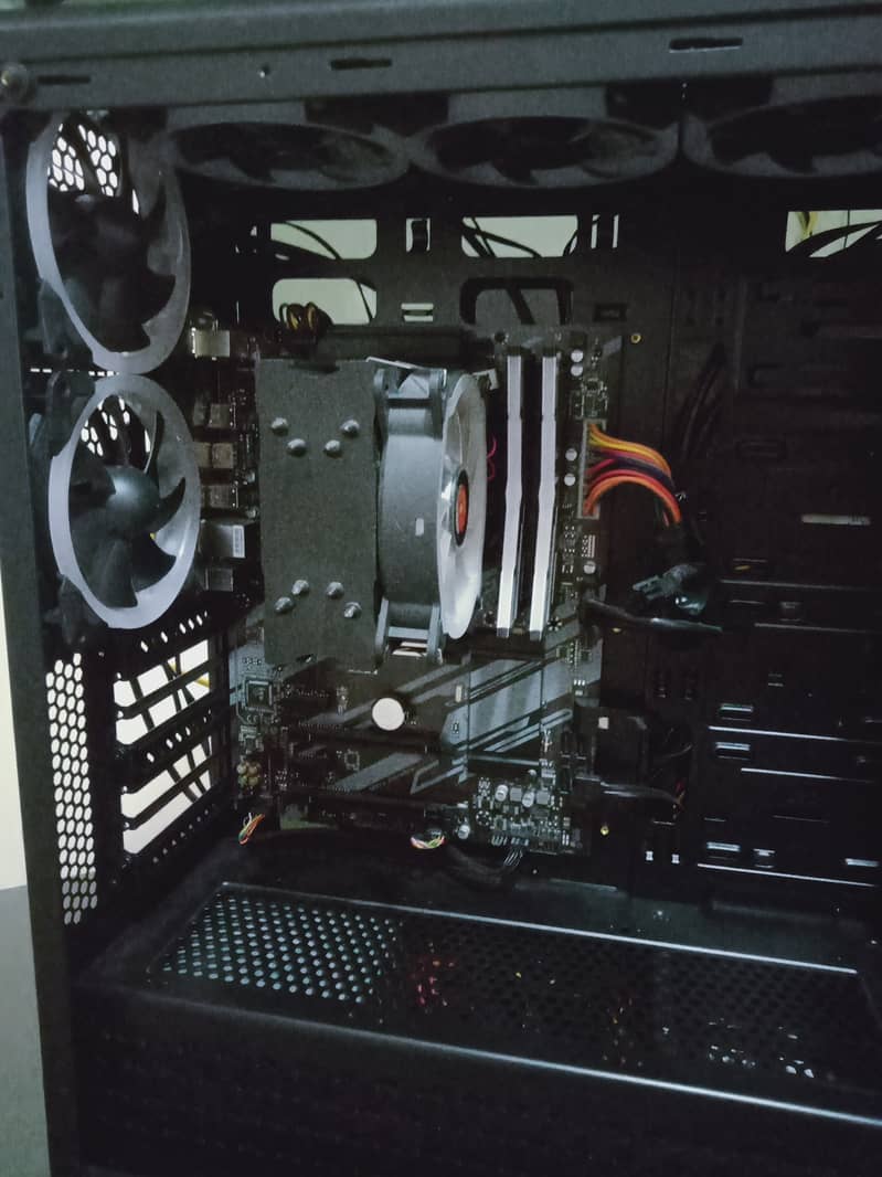 Gaming PC for sale/Intel Core i7 9th Generation/NVIDIA GTX 1060 6