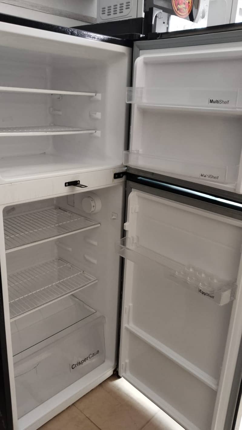 Dawlance fridge medium size  (0306=4462/443) fitttseeet 2