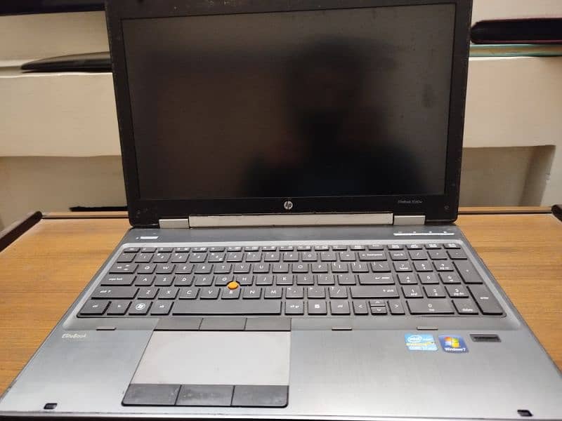 HP EliteBook 8560 Workstation Core-i7-2nd Gen 1