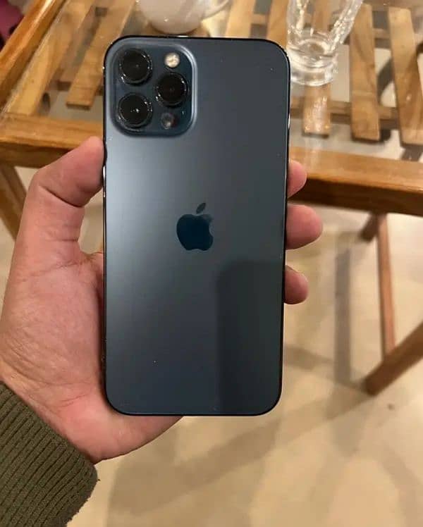 Iphone 12 pro max 1