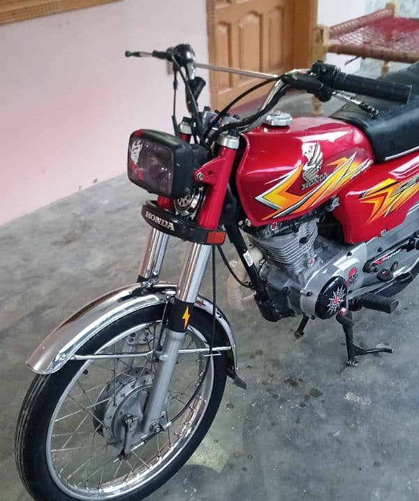 Honda 125 CG for sale my call WhatsApp 0324/40/25/806 1