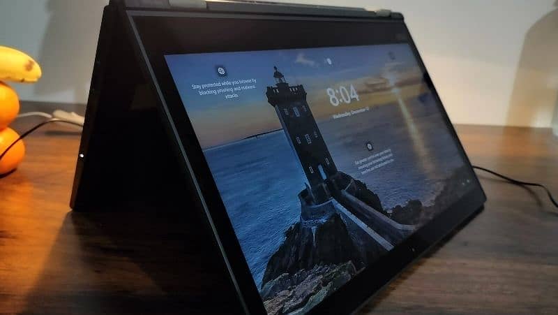 Lenovo L390 Yoga 360° with adaptive touch display 2