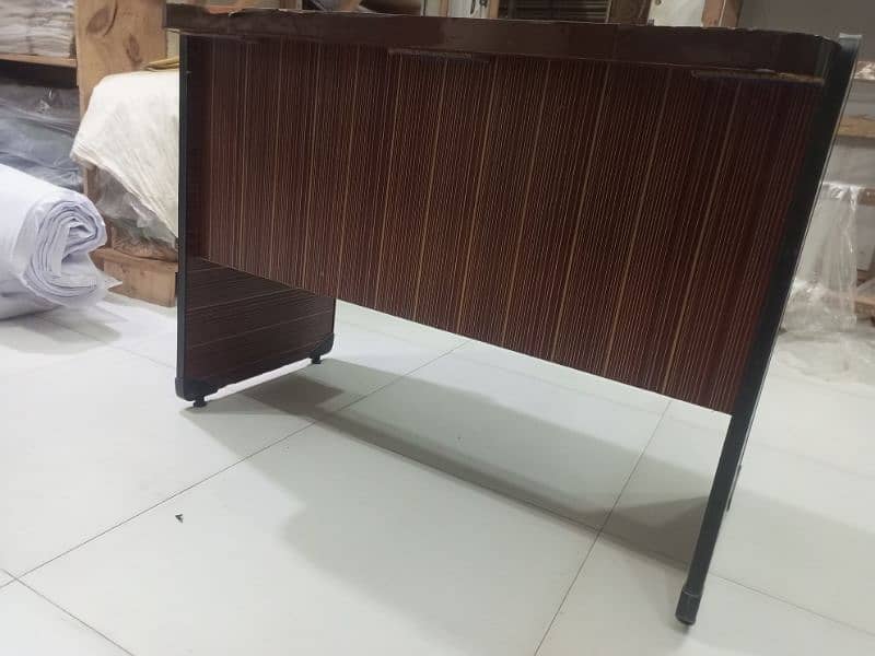 office table good condition original picture attached thanks 2