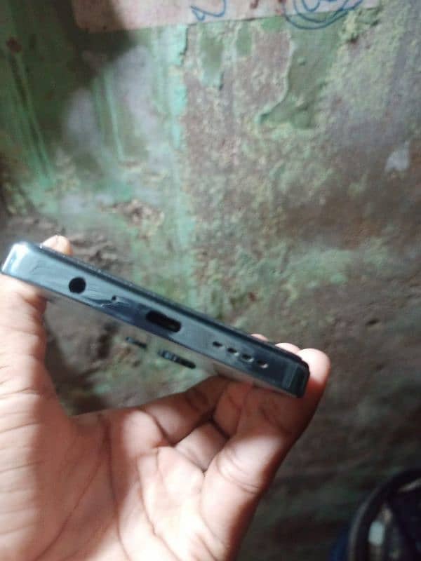 Infinix note 30  8/254 1