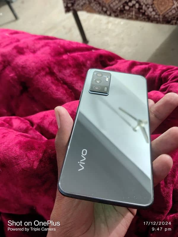 Vivo v23e just like new 1