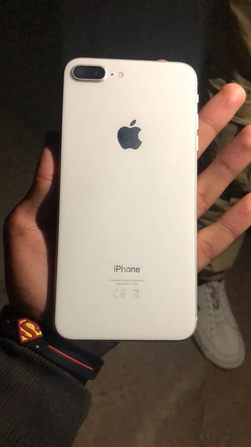 Iphone 8plus  white colour 3