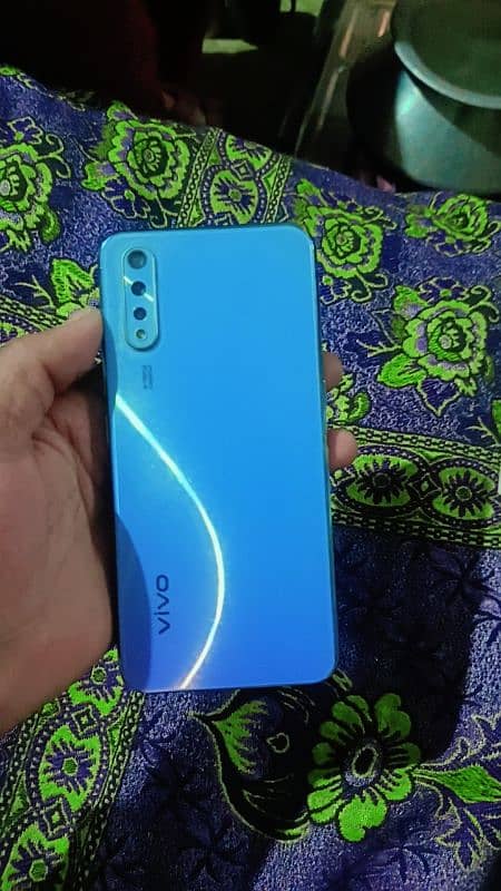 Vivo S 1  10/9 condition 3