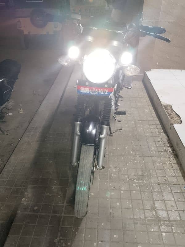 Suzuki GS150 Like New 4