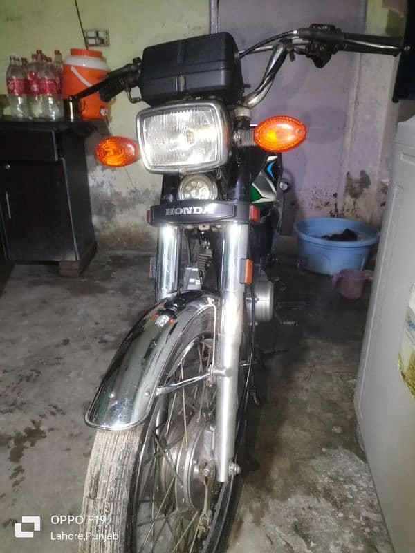 125 Honda sale urgent 1