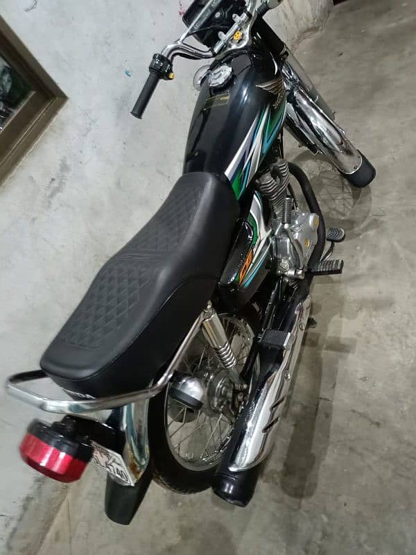 125 Honda sale urgent 5